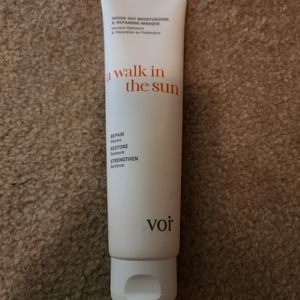Voir A Walk in the Sun Inside Out Moisturizing & Repairing Masque SEALED